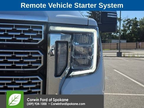 Used 2023 GMC Sierra 3500 Denali w/ Denali Ultimate Package AWD/4WD image 8
