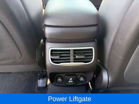 Used 2023 Hyundai Santa Fe Limited AWD/4WD image 17