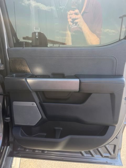 Used 2024 Ford F250 Lariat w/ Sport Appearance Package AWD/4WD image 15