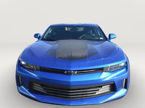 Used 2018 Chevrolet Camaro LT image 12