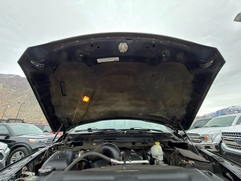 Used 2013 RAM 1500 Laramie w/ Convenience Group image 3