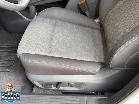 Used 2023 Nissan Rogue SV AWD/4WD image 2