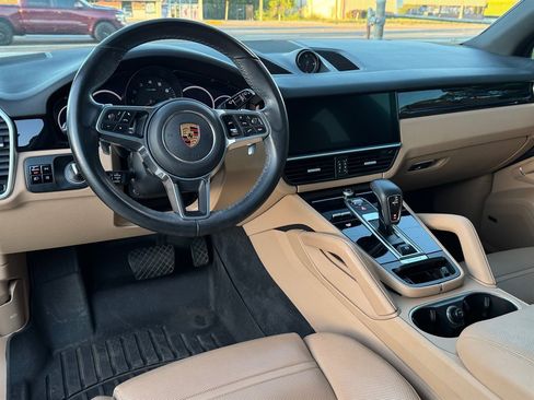 Used 2019 Porsche Cayenne AWD/4WD image 12