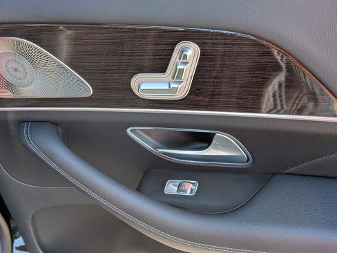 Certified 2025 Mercedes-Benz GLS 450 4MATIC image 35