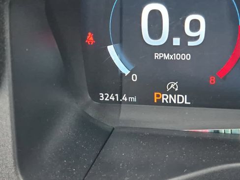 Used 2025 Ford Explorer ST-Line w/ ST-Line Street Pack image 18