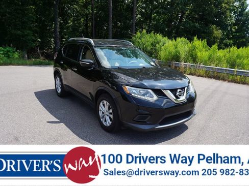 Used 2015 Nissan Rogue SV FWD image 1