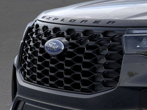 Used 2026 Ford Explorer ST-Line AWD/4WD image 17