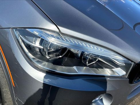 Used 2018 BMW X5 xDrive50i w/ M Sport Package image 33