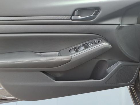 New 2026 Nissan Altima 2.5 SV FWD image 13