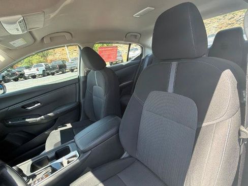 Certified 2024 Nissan Sentra SV FWD image 9