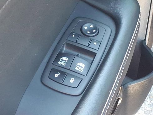 Used 2023 Dodge Challenger SRT Hellcat image 13