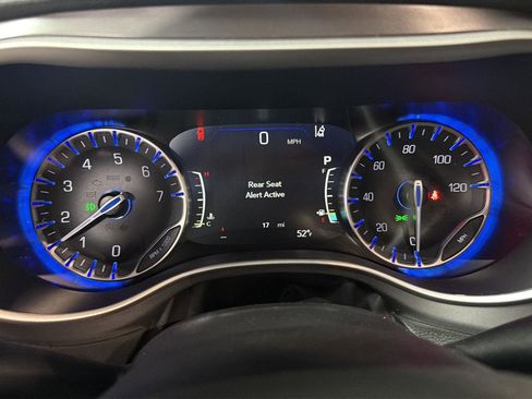 New 2026 Chrysler Pacifica Select FWD image 22