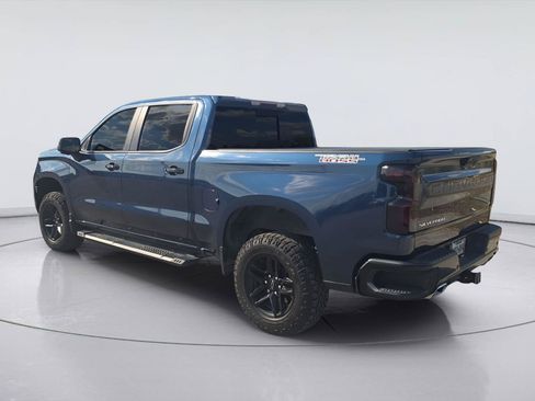 Used 2022 Chevrolet Silverado 1500 LT Trail Boss w/ Convenience Package II AWD/4WD image 2