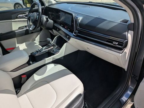 Certified 2023 Kia Sportage EX FWD image 13