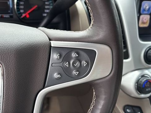 Used 2017 GMC Yukon XL SLT w/ Premium Edition RWD image 24