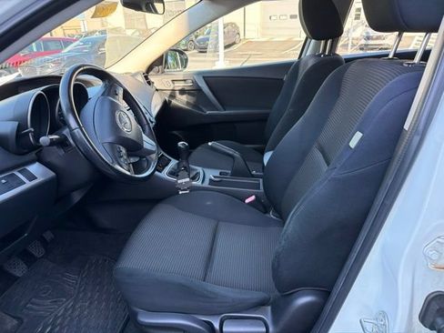 Used 2012 MAZDA MAZDA3 i Touring FWD image 10