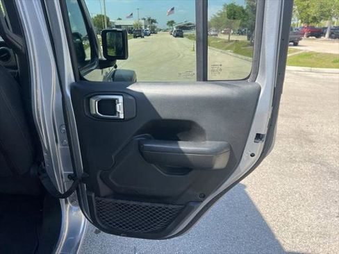 Certified 2018 Jeep Wrangler Unlimited Sport S AWD/4WD image 48
