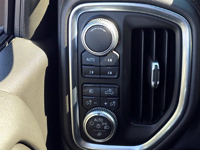 Used 2019 GMC Sierra 1500 AT4 w/ AT4 Premium Package AWD/4WD image 6
