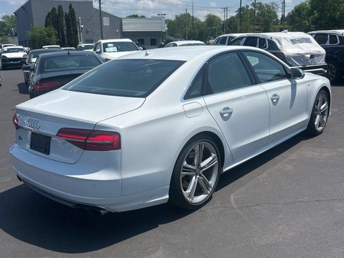 Used 2015 Audi S8 AWD/4WD image 3