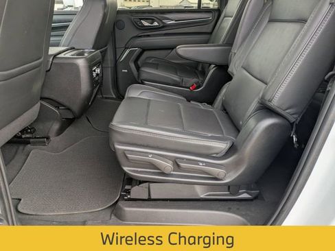 Used 2024 GMC Yukon XL Denali image 27