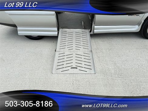 Used 2007 Chevrolet Uplander LT w/ Safe And Secure Package FWD image 3