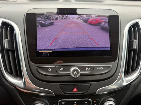 Used 2020 Chevrolet Equinox LT FWD image 21