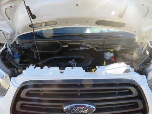 Used 2018 Ford Transit 250 148 High Roof image 22