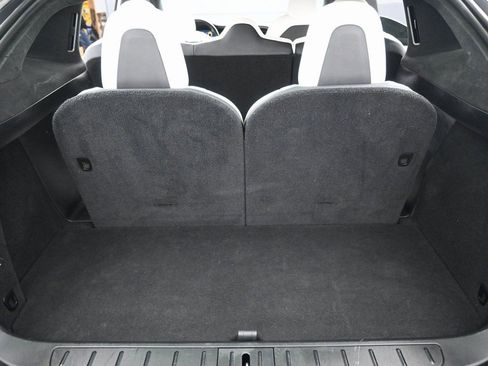 Used 2021 Tesla Model X Long Range image 33