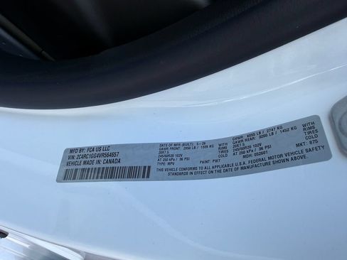 New 2027 Chrysler Pacifica Limited FWD image 23