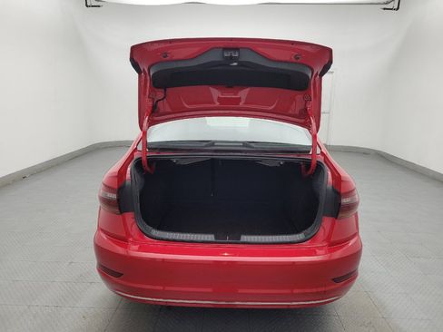 Used 2019 Volkswagen Jetta SE w/ Cold Weather Package FWD image 29