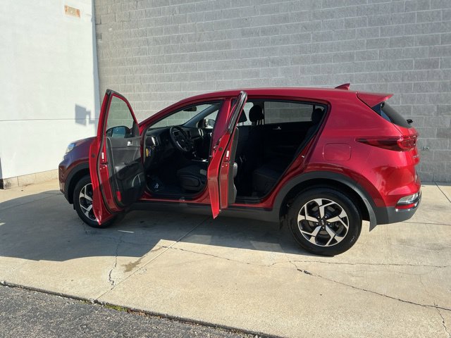 Used 2020 Kia Sportage LX AWD/4WD image 10
