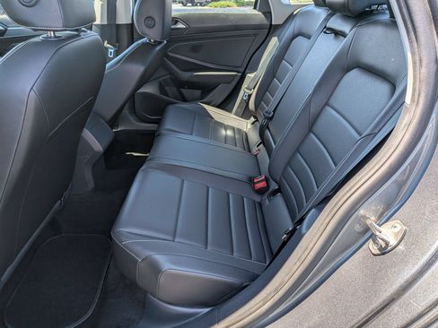 Used 2024 Volkswagen Jetta SE FWD image 30
