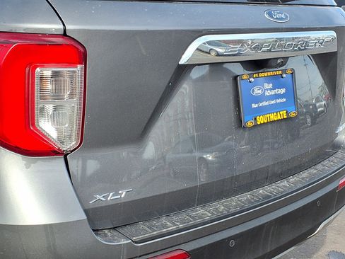 Certified 2022 Ford Explorer XLT w/ Equipment Group 202A image 27
