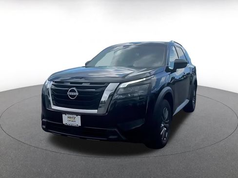Used 2025 Nissan Pathfinder SV FWD image 7