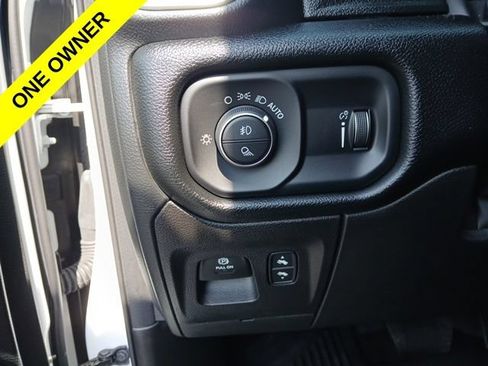 Used 2022 RAM 1500 Big Horn AWD/4WD image 37