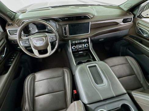 Used 2021 GMC Yukon Denali w/ Denali Premium Package AWD/4WD image 20