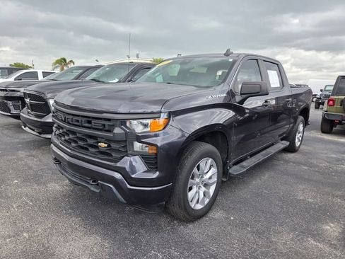 Used 2023 Chevrolet Silverado 1500 Custom RWD image 3