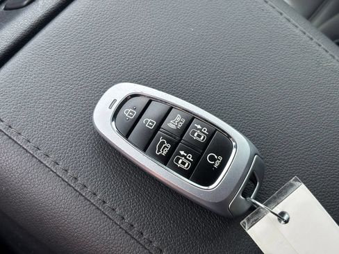 Certified 2023 Hyundai Tucson Limited FWD image 28