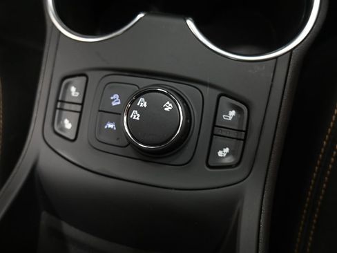 Used 2020 GMC Terrain SLE w/ Driver Convenience Package AWD/4WD image 15