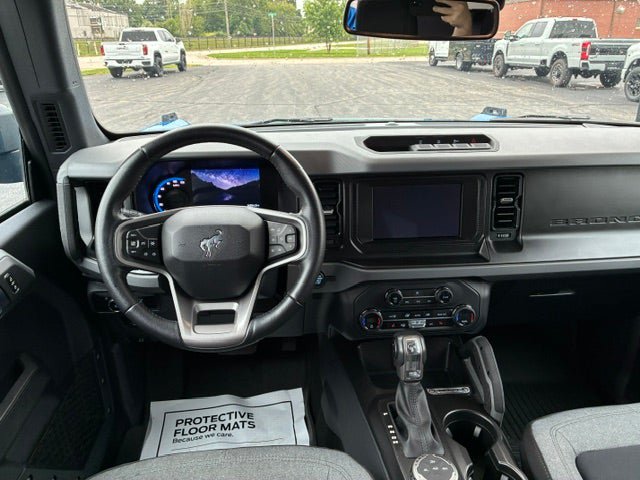 Used 2023 Ford Bronco Black Diamond AWD/4WD image 18