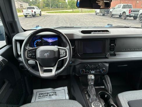 Used 2023 Ford Bronco Black Diamond AWD/4WD image 18