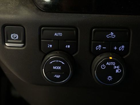 Certified 2024 Chevrolet Silverado 1500 LT image 21