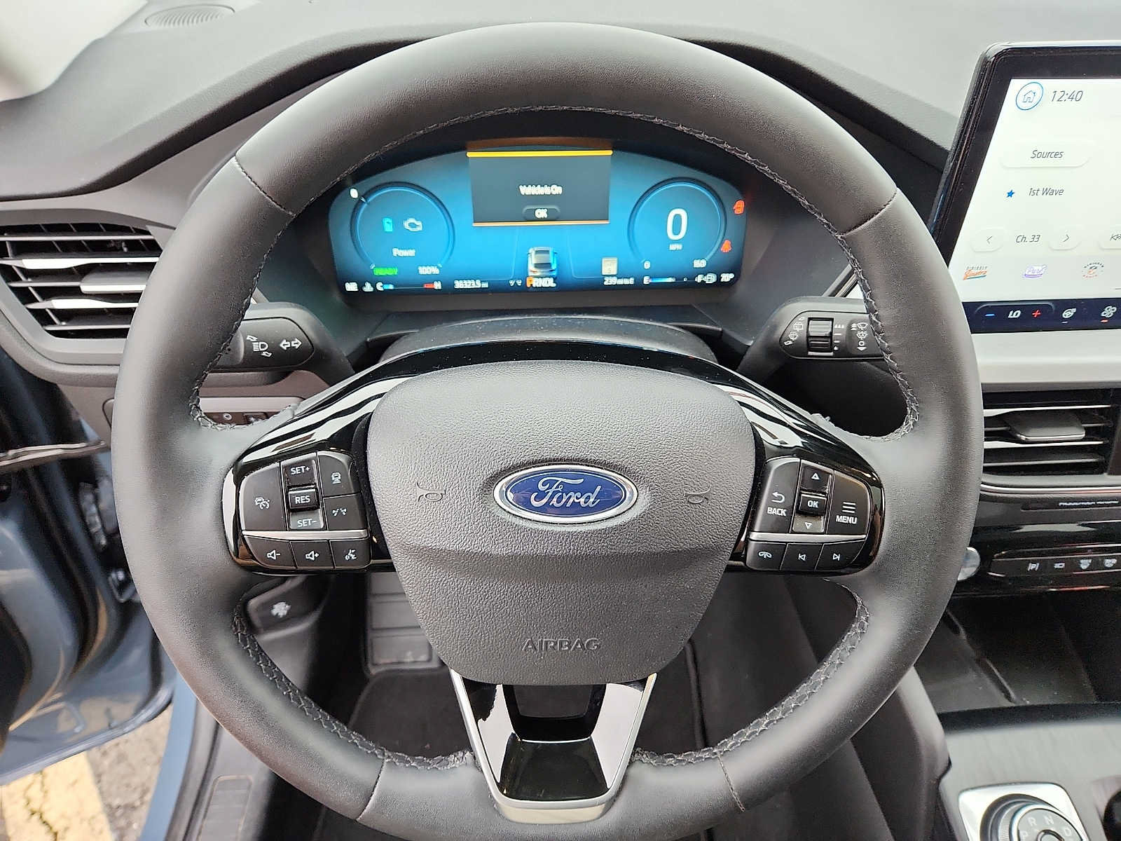 Used 2023 Ford Escape Platinum w/ Premium Technology Package AWD/4WD image 20