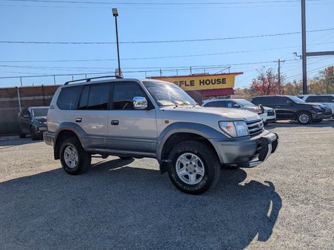 Used 1997 Toyota Land Cruiser image 3