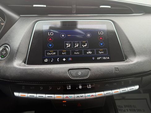 Used 2019 Cadillac XT4 Premium Luxury image 14