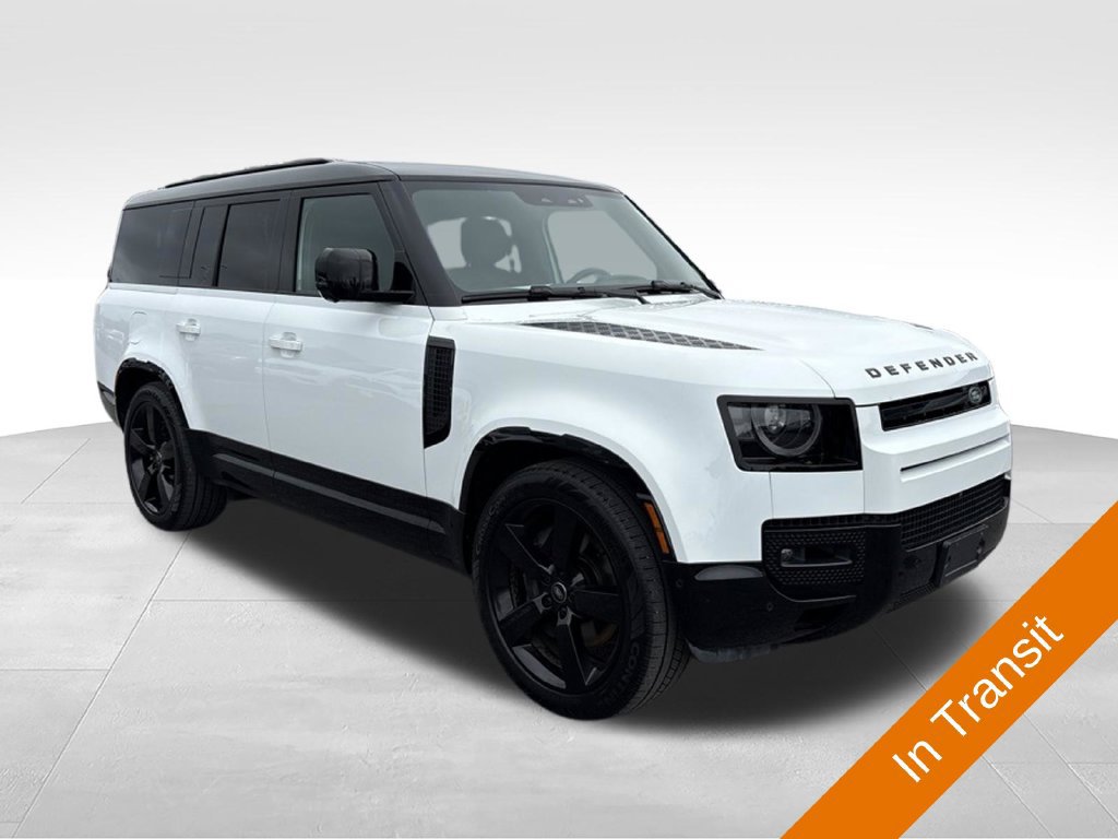 Used 2025 Land Rover Defender 130 X-Dynamic SE AWD/4WD image 4