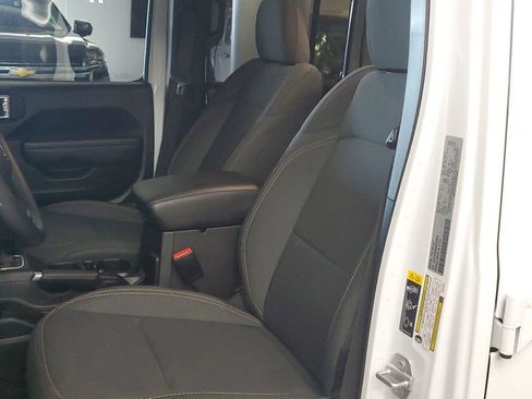 Used 2025 Jeep Wrangler Sport image 17