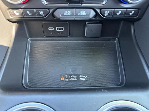 Used 2024 Chevrolet Tahoe Premier w/ Premium Package image 29