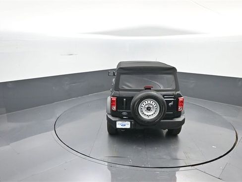 New 2025 Ford Bronco Base image 29