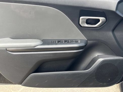 Used 2025 Kia K4 FWD image 24